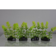 Aquarium 4 x Green Fern Type Plastic Plants with Weighted Base 6 x 3 x 12 cms
